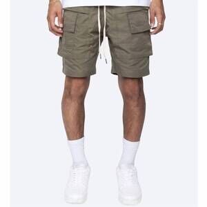 NEW EPTM shinobi cargo pocket shorts in olive